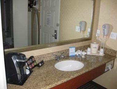 Baymont By Wyndham International Airport 3*