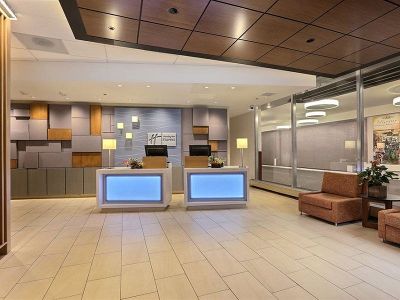 Hotel Express Downtown By Ihg 3*