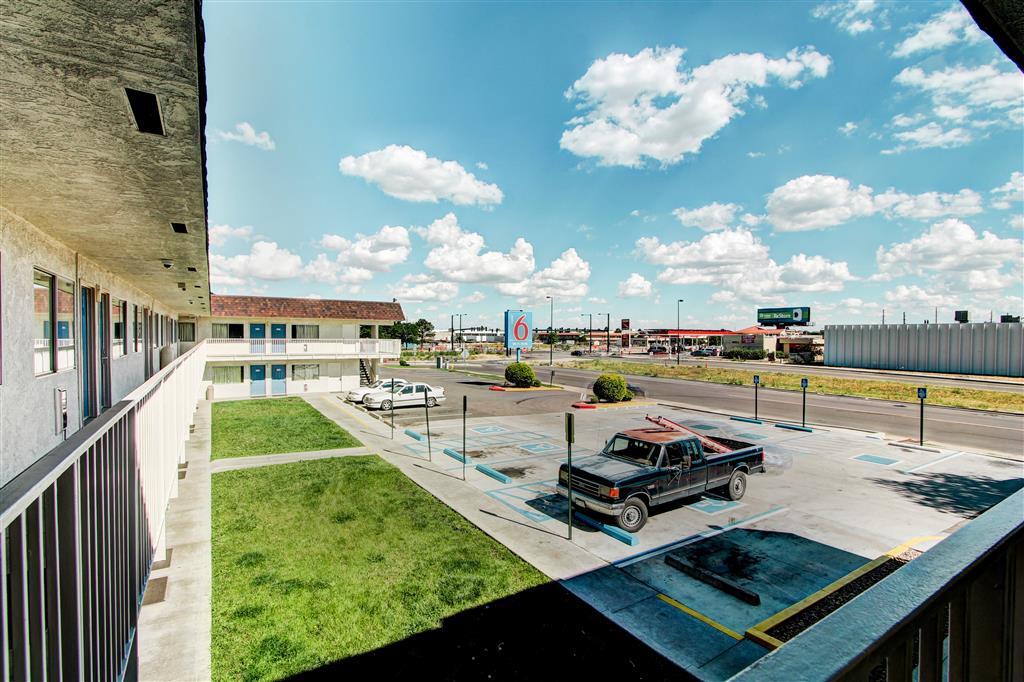 Hotel 6-denver, Co - Airport 2*