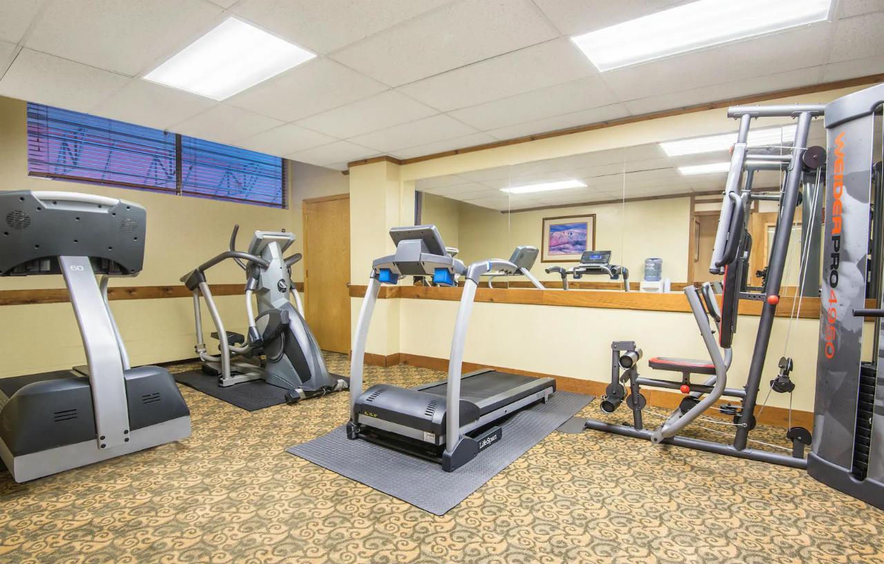 Ramada By Wyndham Downtown Hotel