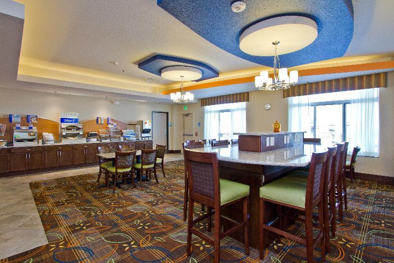 Express And East Peoria Street By Ihg 3* Denver