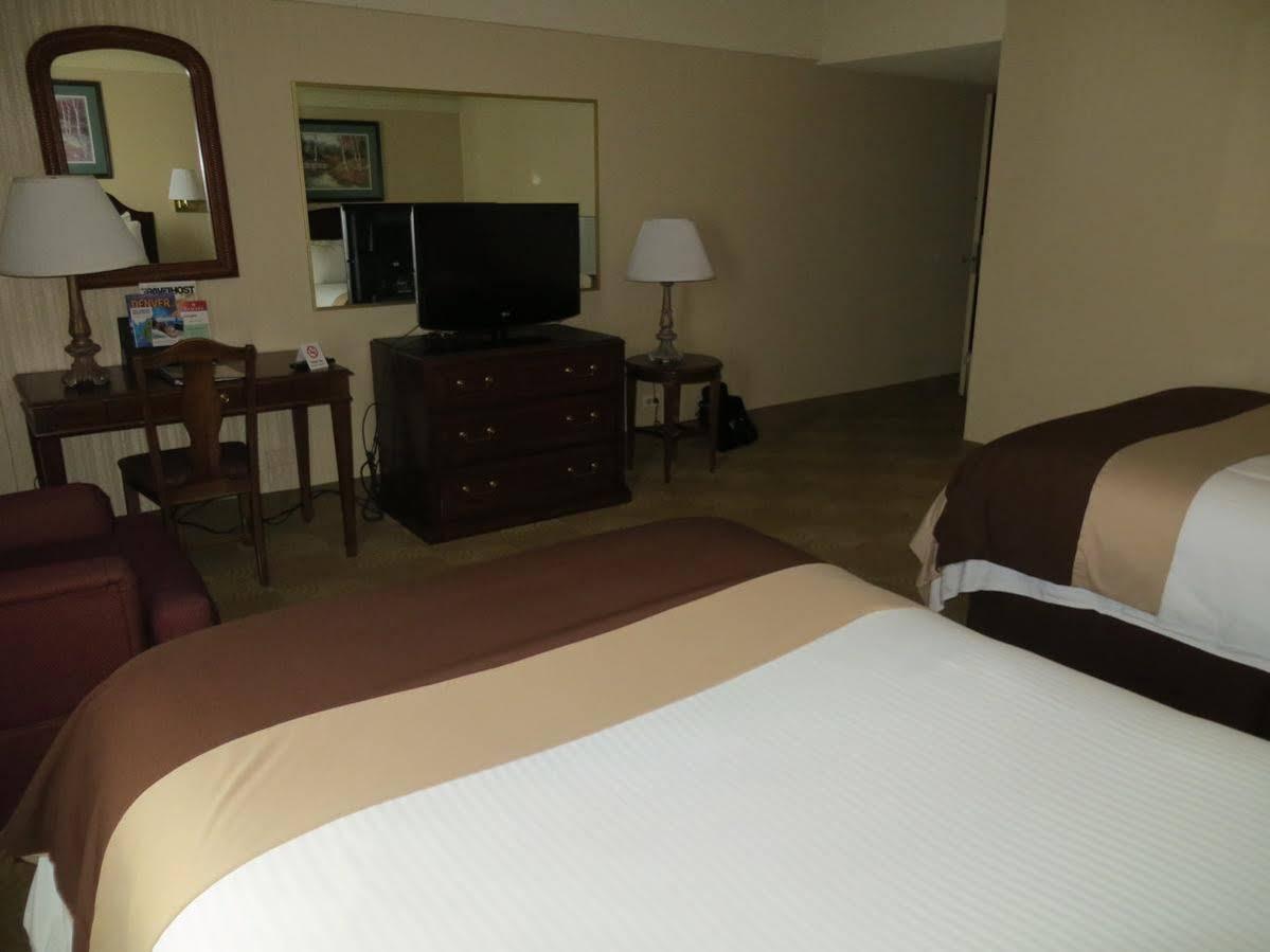 Hotel Ramada By Wyndham Downtown Denver
