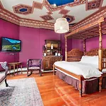 Lumber Baron Inn And Gardens