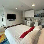 Private, Cozy, Suite By Mile High Stadium And Downtown Denver!