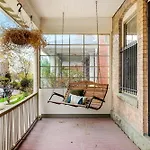 Chic Victorian Manor - Sleeps 12 - Congress Park