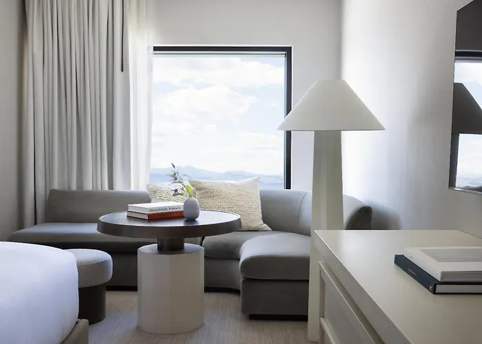 Kimpton Claret Hotel By Ihg
