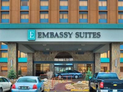 Hotel Embassy By Hilton Park Denver
