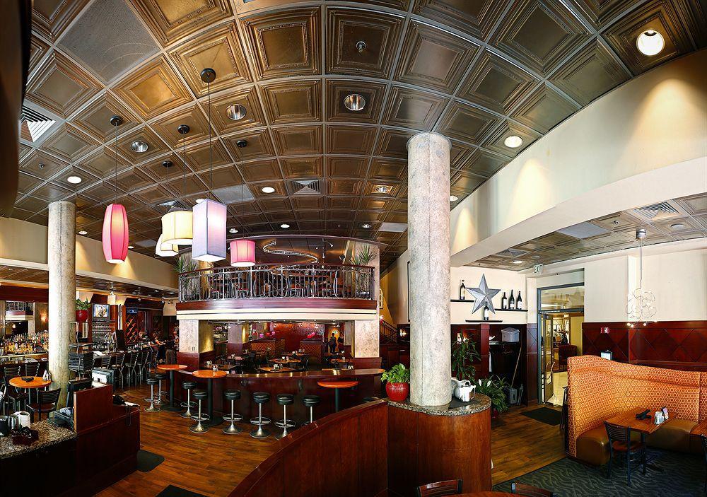 Courtyard By Marriott Downtown Hotel