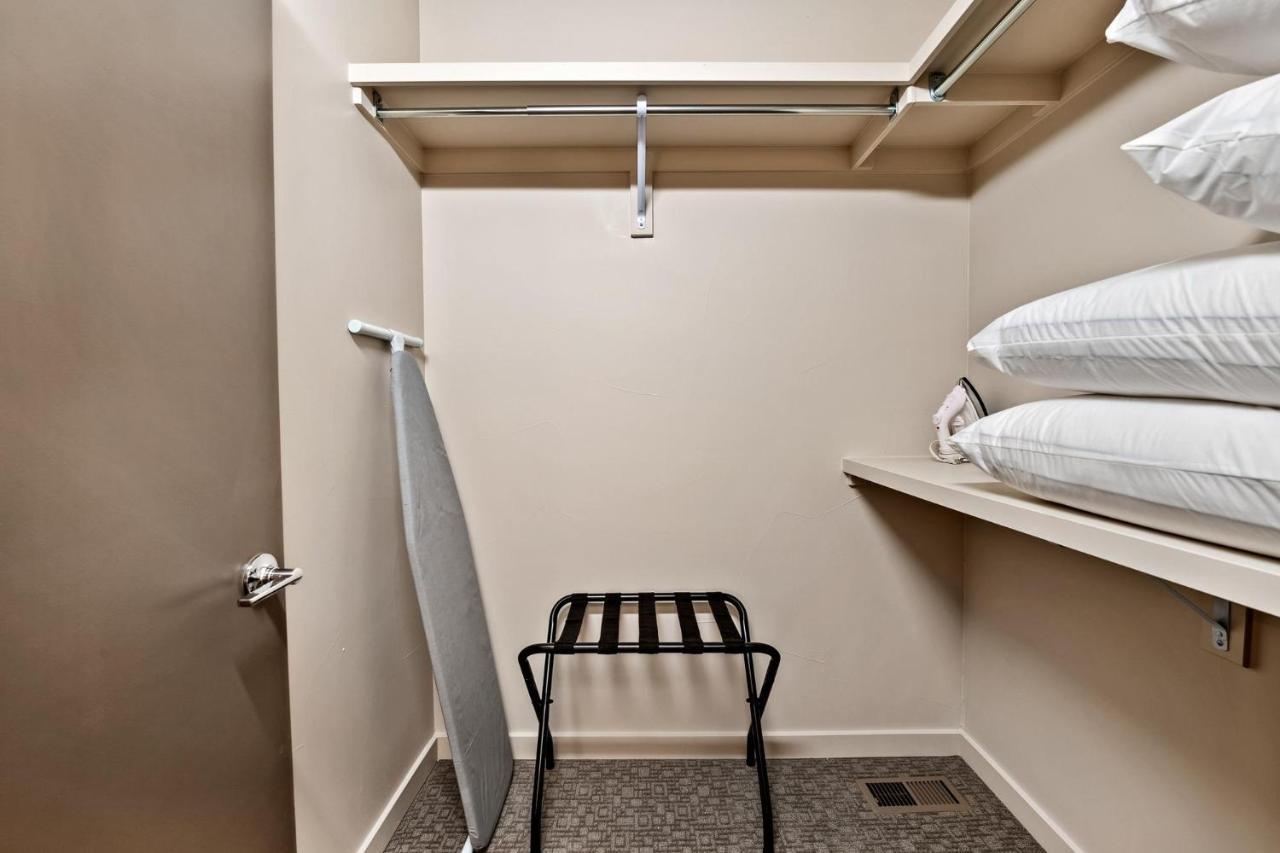 Apartment Fresh Decor - 2br Getaway - Walk To Sloan's *
