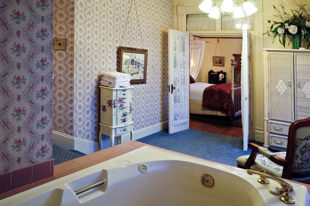 Castle Marne Bed & Breakfast