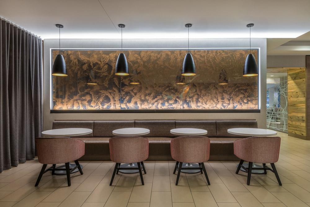 Hyatt House Denver/downtown 3*