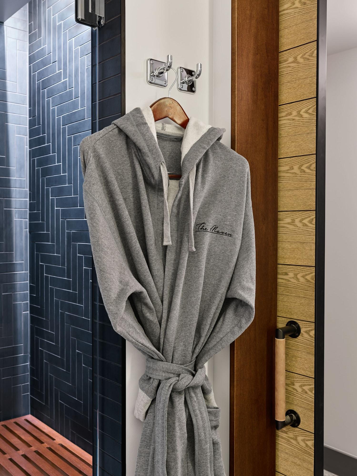 The Maven At Dairy Block Hotel 4*