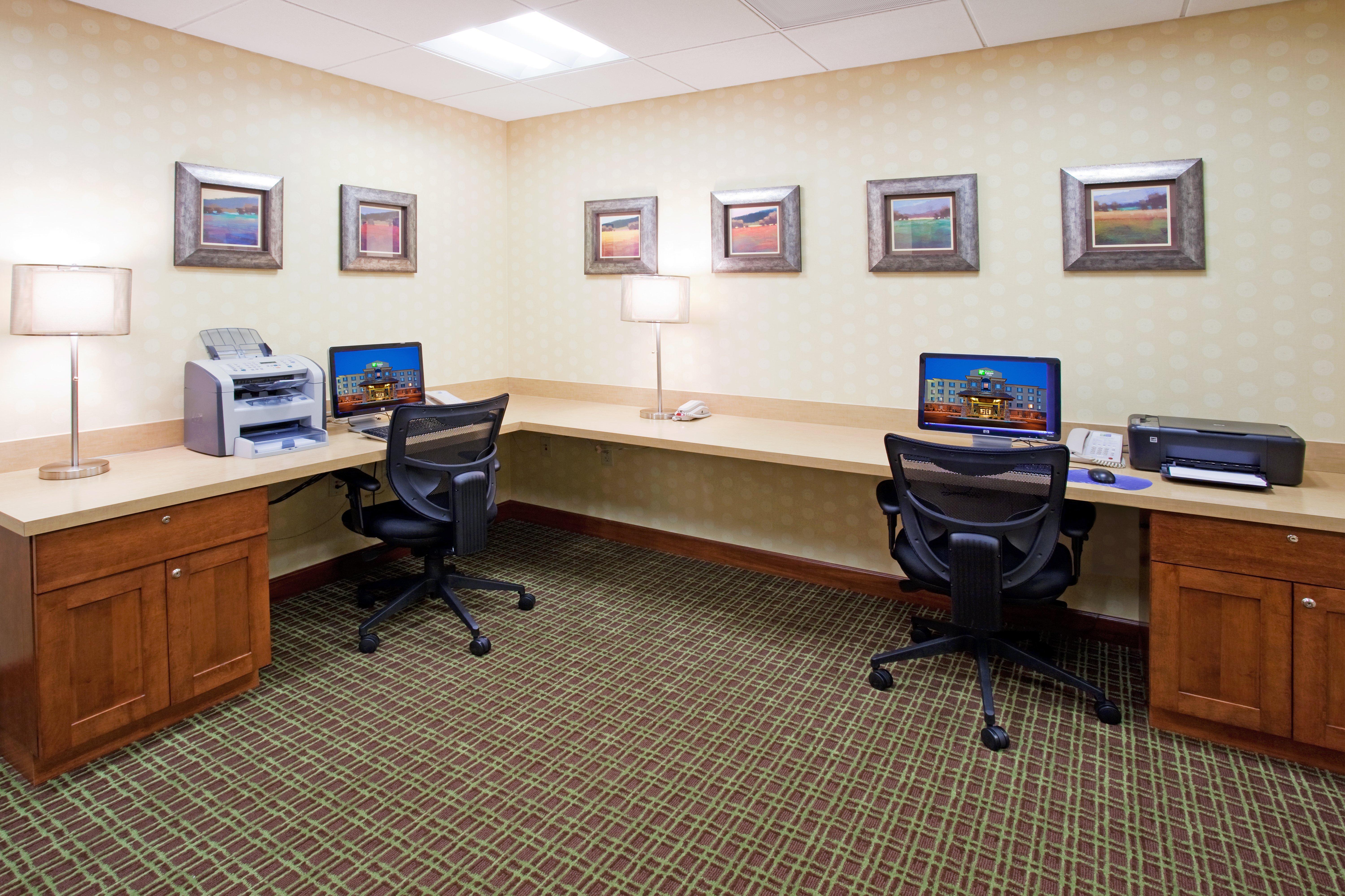 Express & Airport By Ihg Hotel