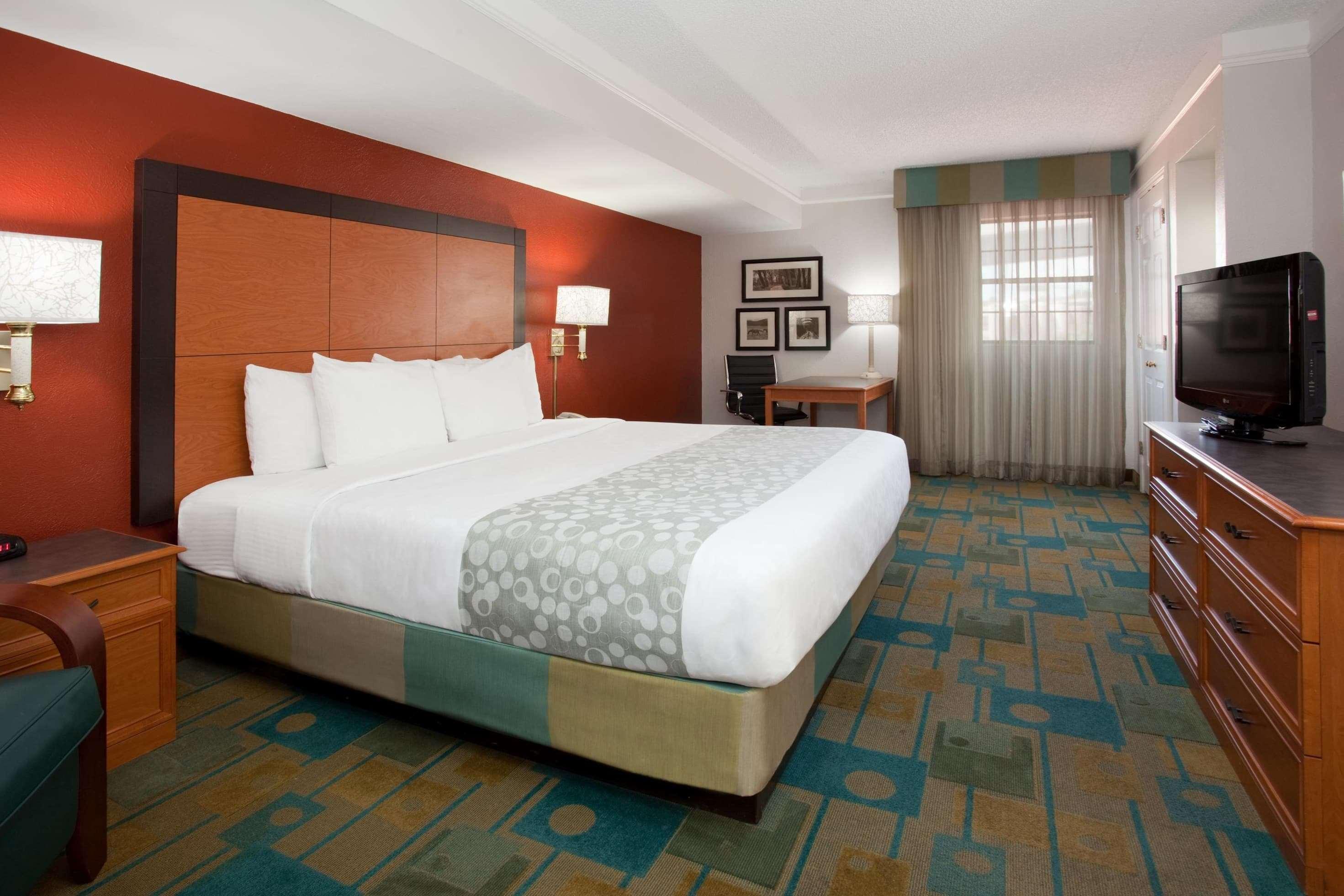 La Quinta By Wyndham Hotel