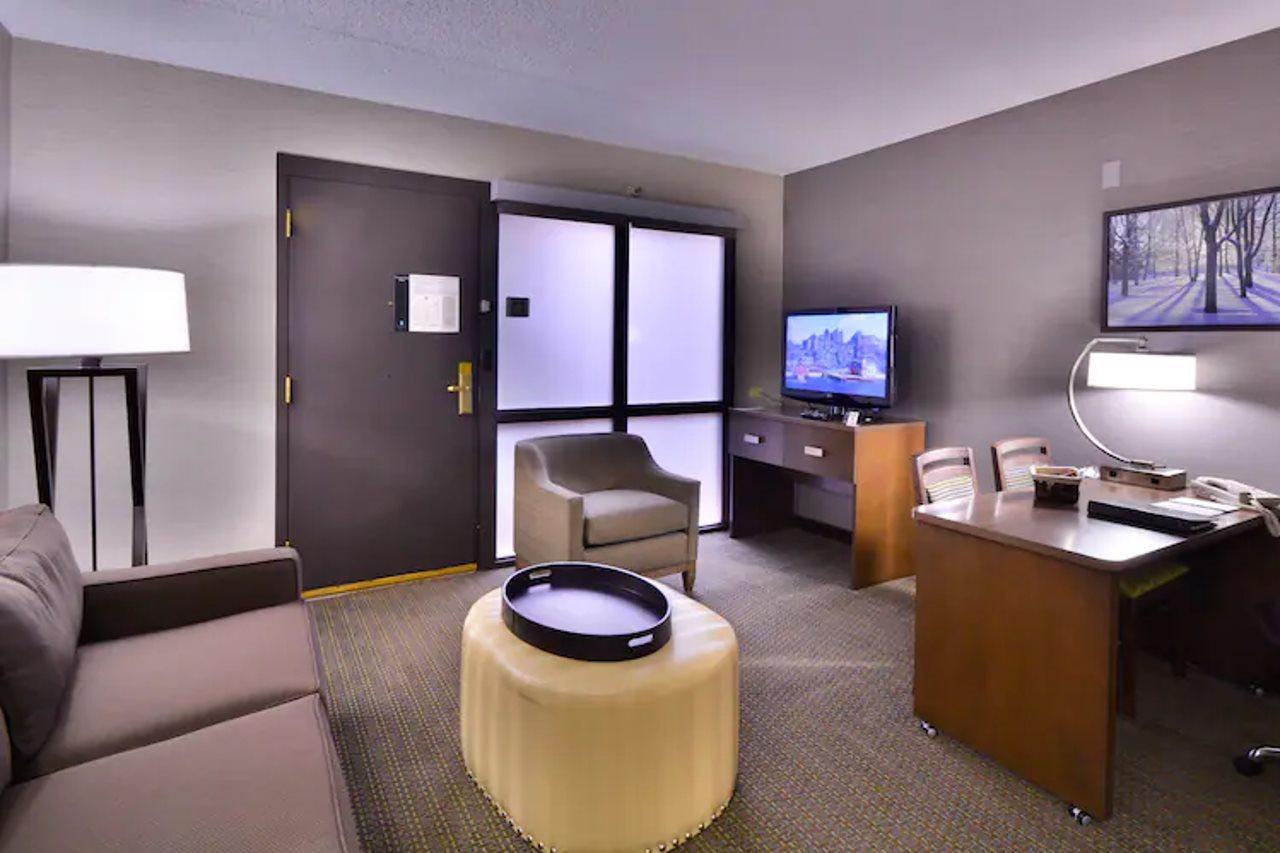 Hotel Embassy By Hilton Park 4*