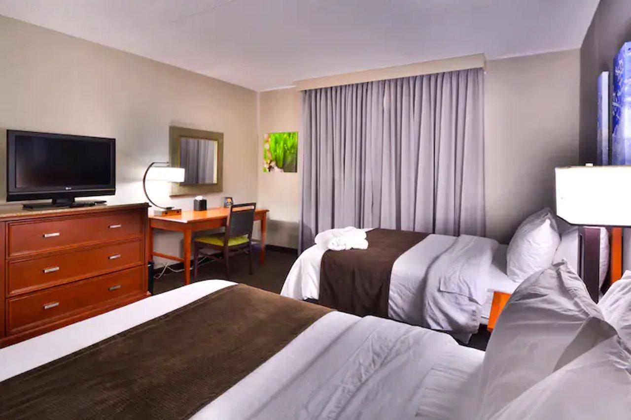 Embassy By Hilton Park Hotel 4*