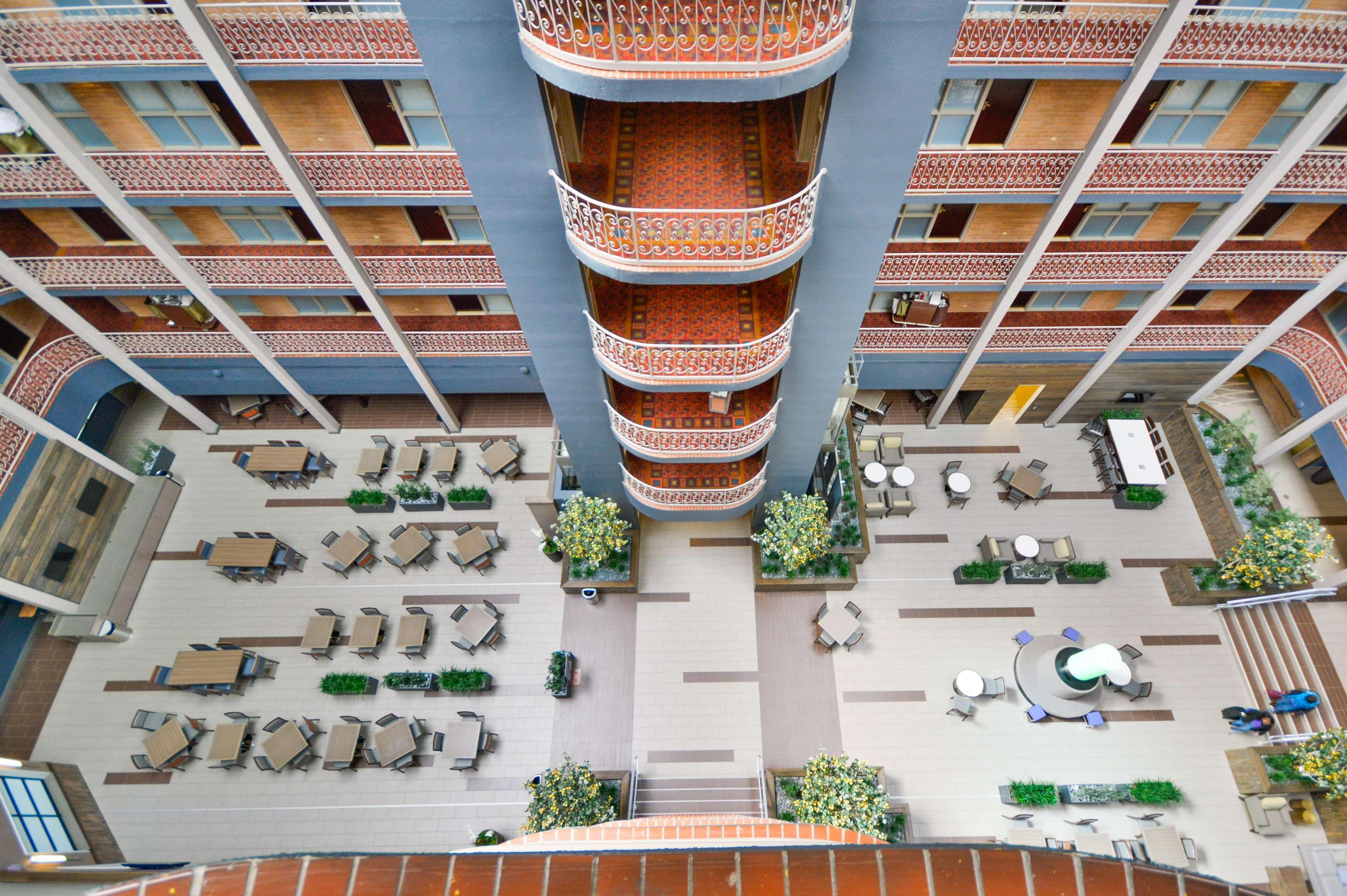 Embassy By Hilton Park Hotel 4*