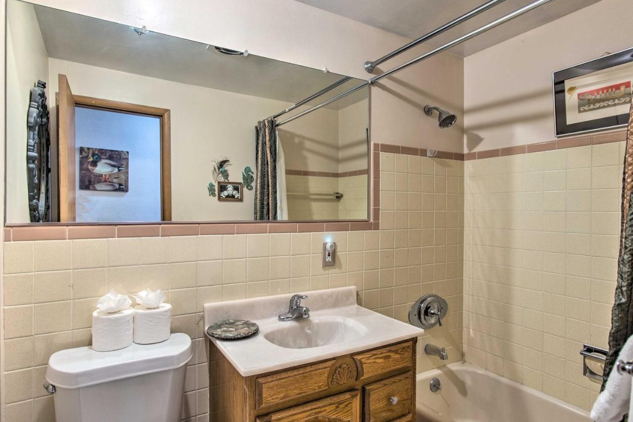 On-site With Large Yard In Denver! Holiday home *