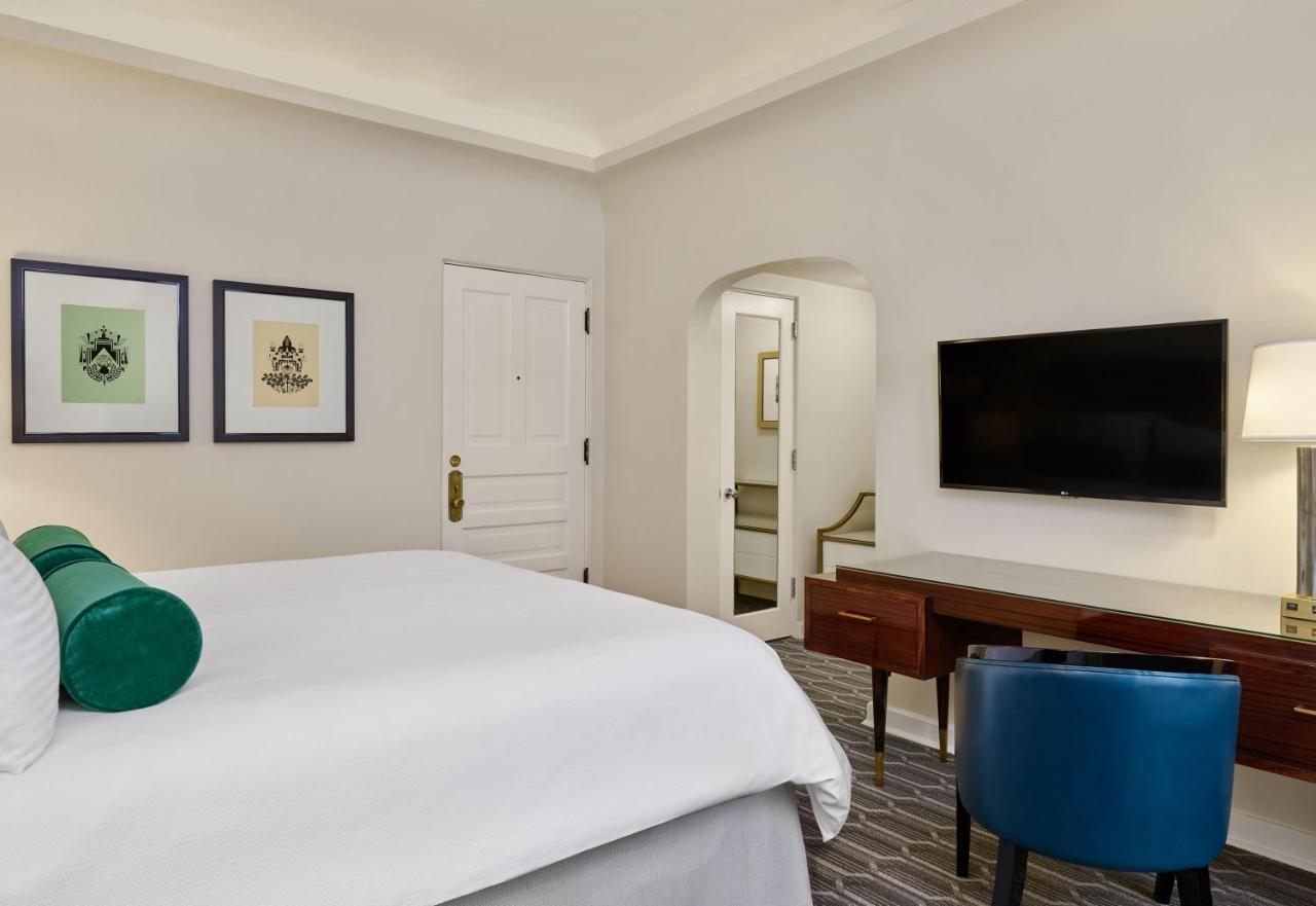 The Oxford 4* Denver