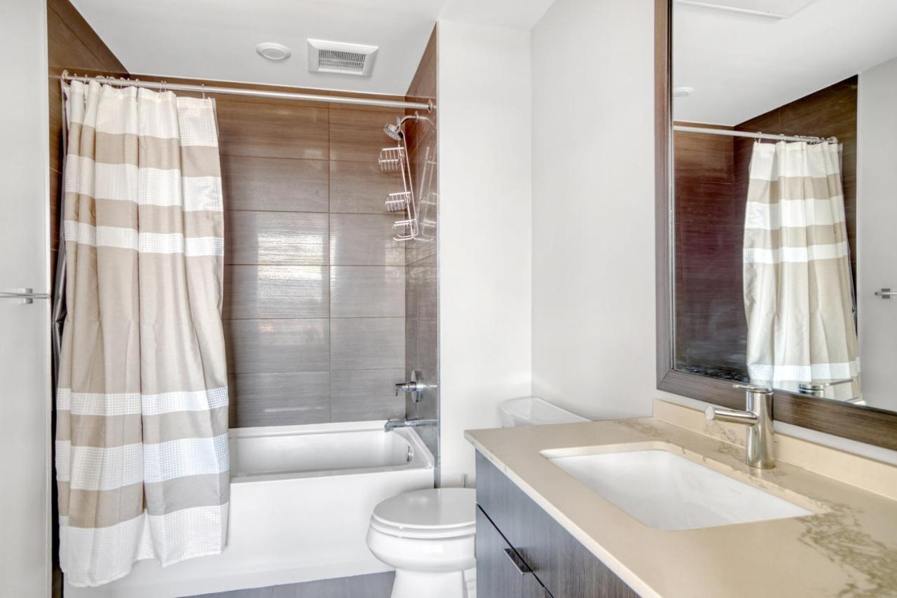 Apartment Congress Park 2br W Gym Pool Nr Shops Dining Den-135 Denver