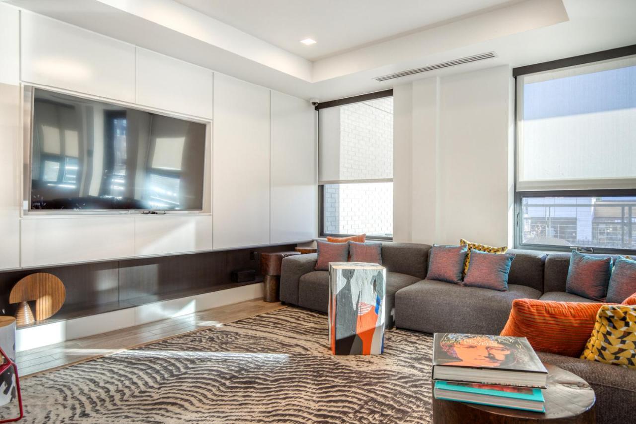 Congress Park 2br W Gym Pool Nr Shops Dining Den-135
