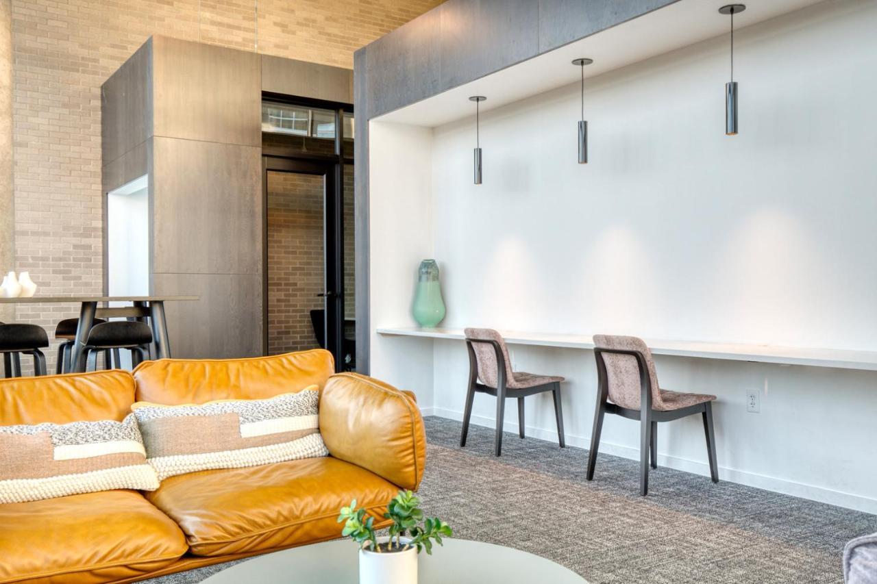 Congress Park 2br W Gym Pool Nr Shops Dining Den-135 * Denver