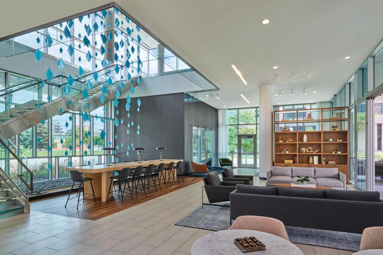 Springhill By Marriott Downtown Hotel