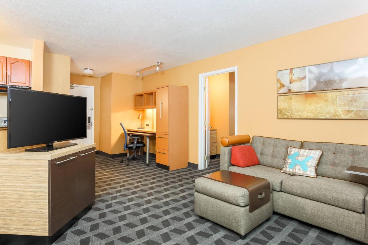 Suburban Tech Center Hotel