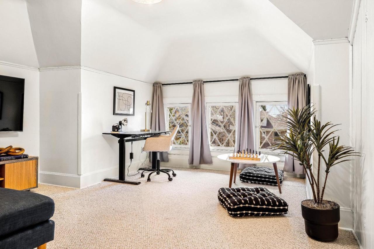 Chic Victorian Manor - Sleeps 12 - Congress Park Holiday home Denver