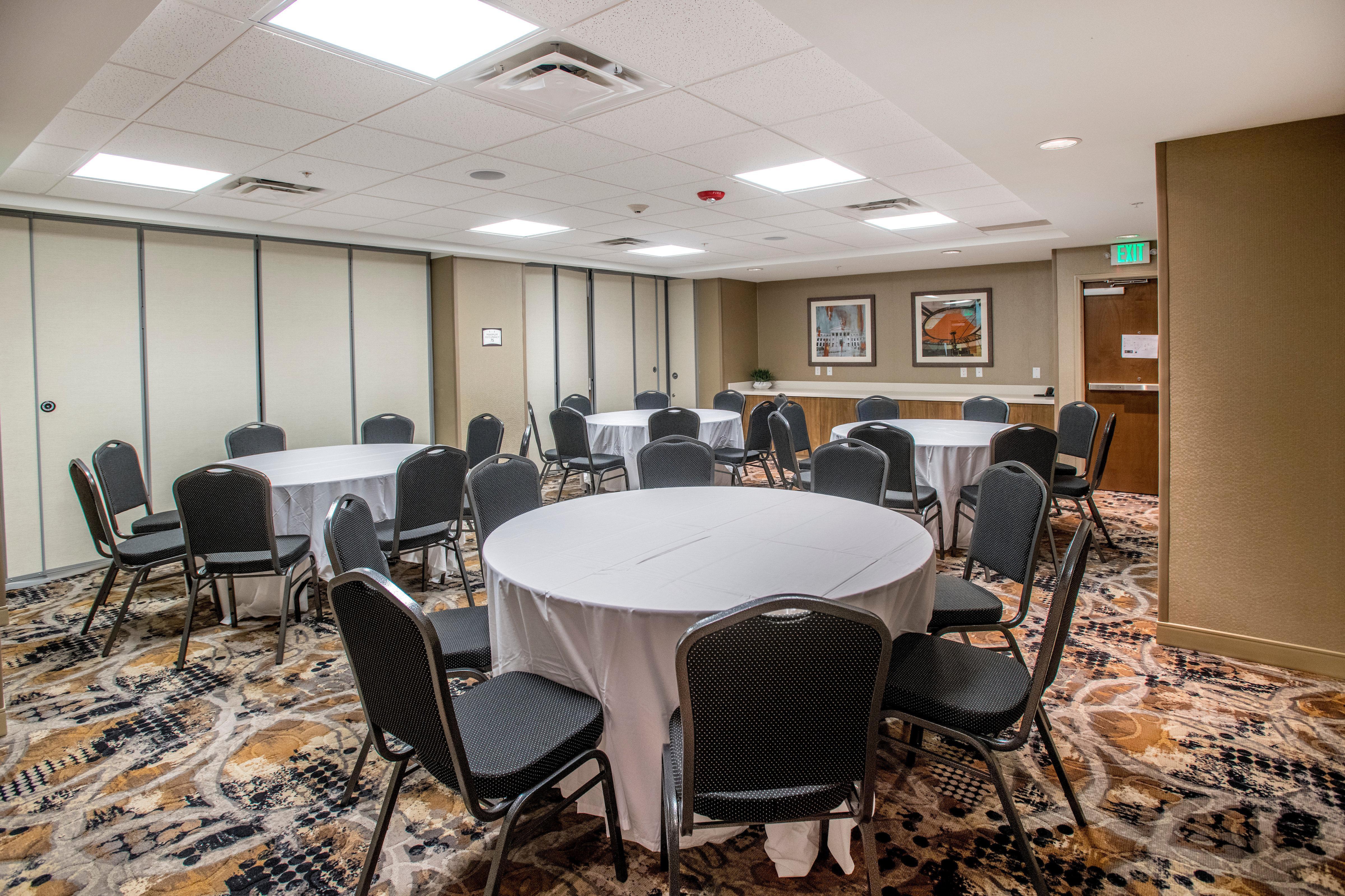 Staybridge Downtown By Ihg 3*