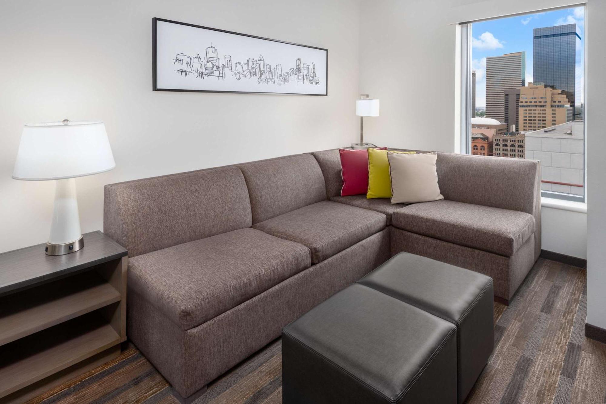 Hyatt House Denver/downtown 3*