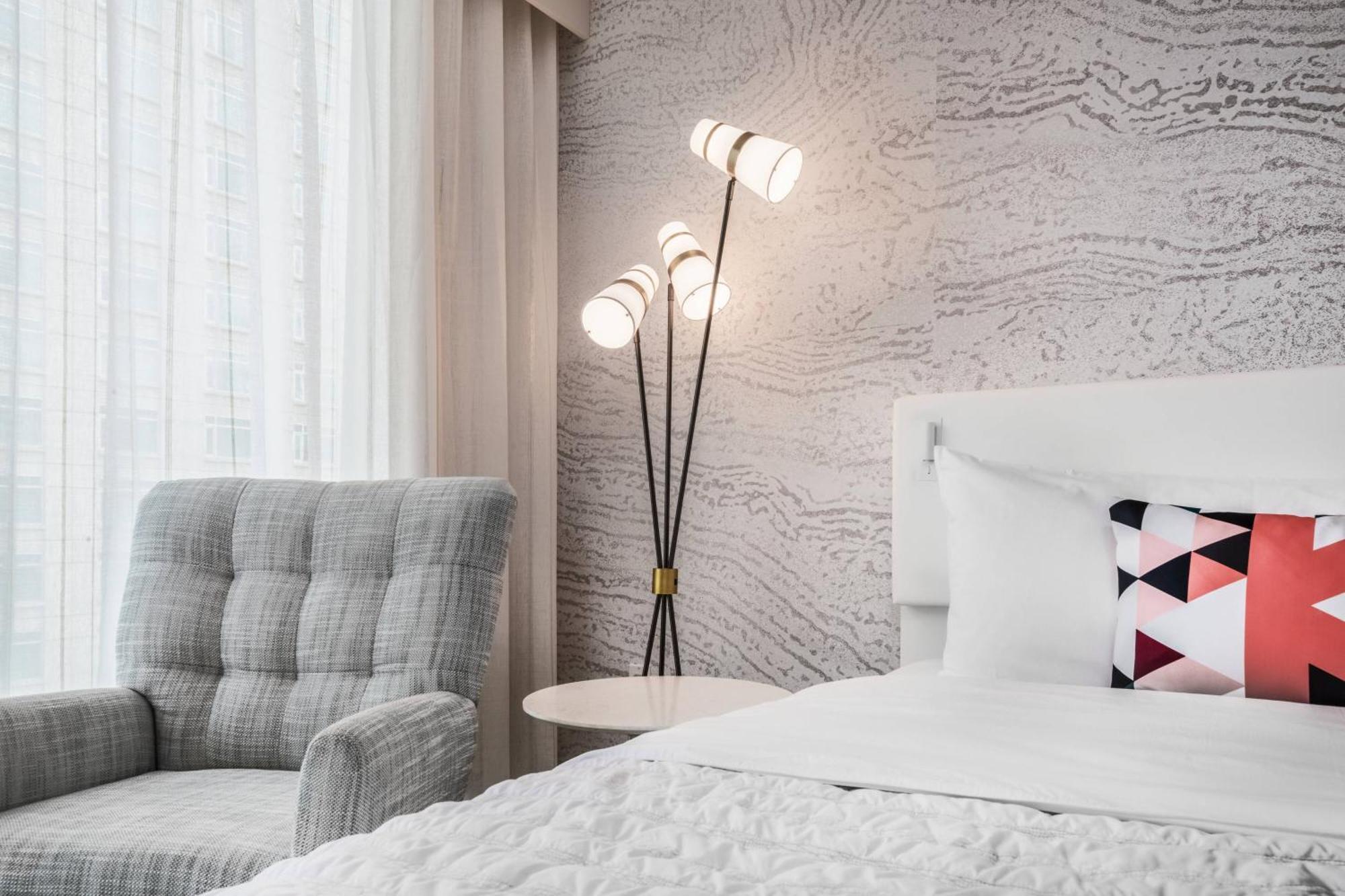Le Meridien Downtown Hotel
