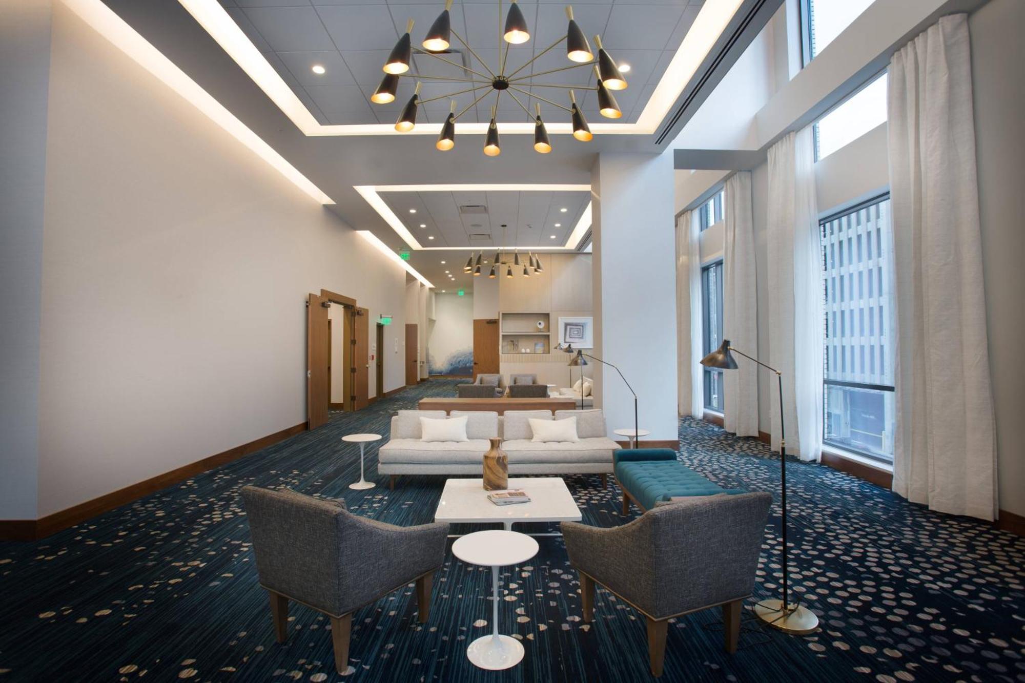 Le Meridien Downtown Hotel