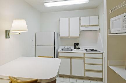 Extended America Select - - Cherry Creek Hotel
