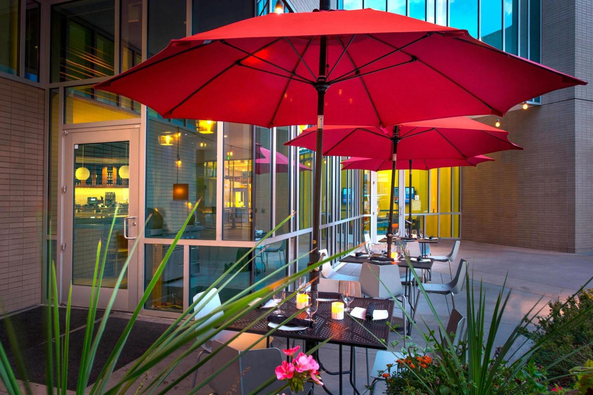 Springhill By Marriott Downtown 3*