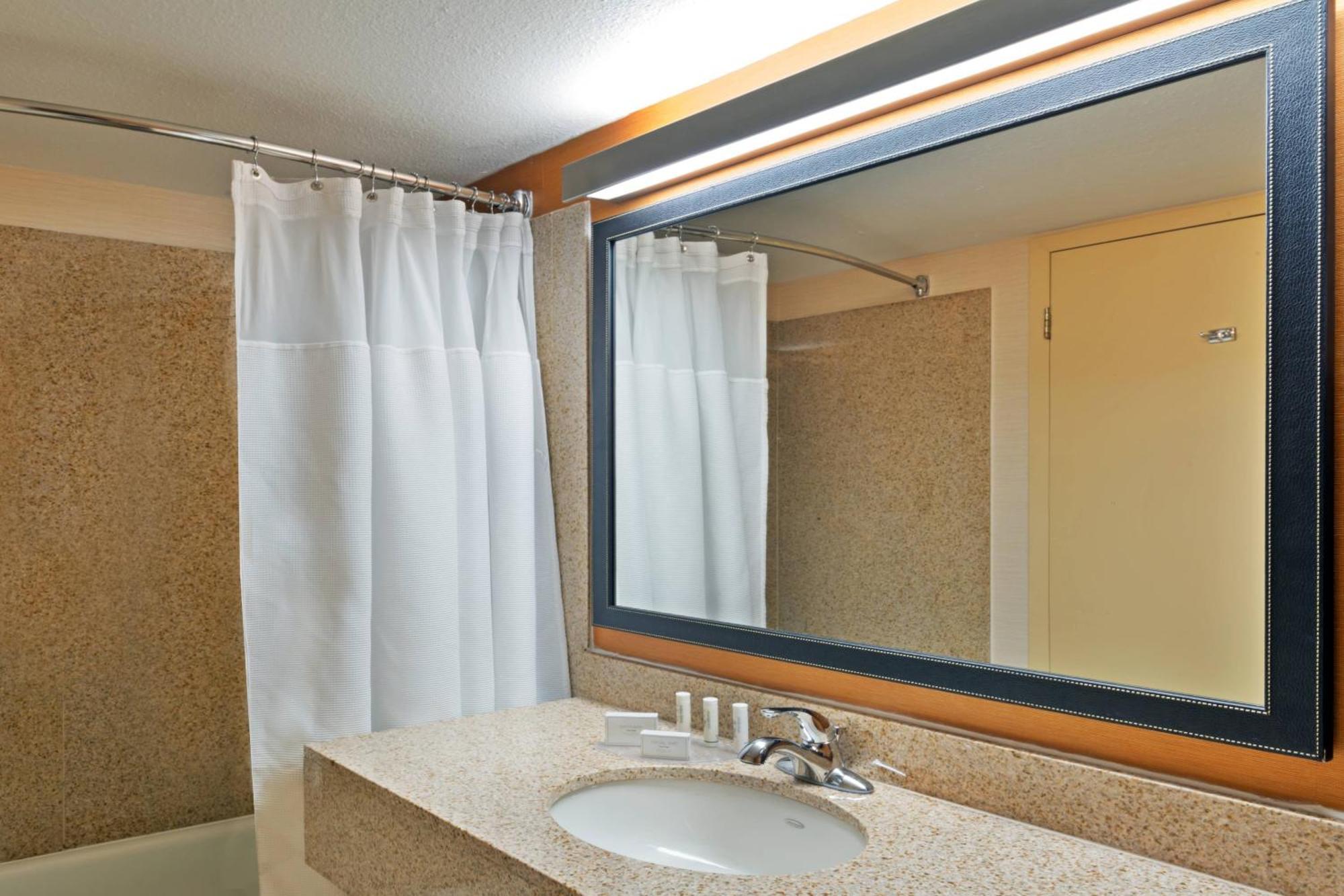 Hotel Fairfield & Cherry Creek Denver