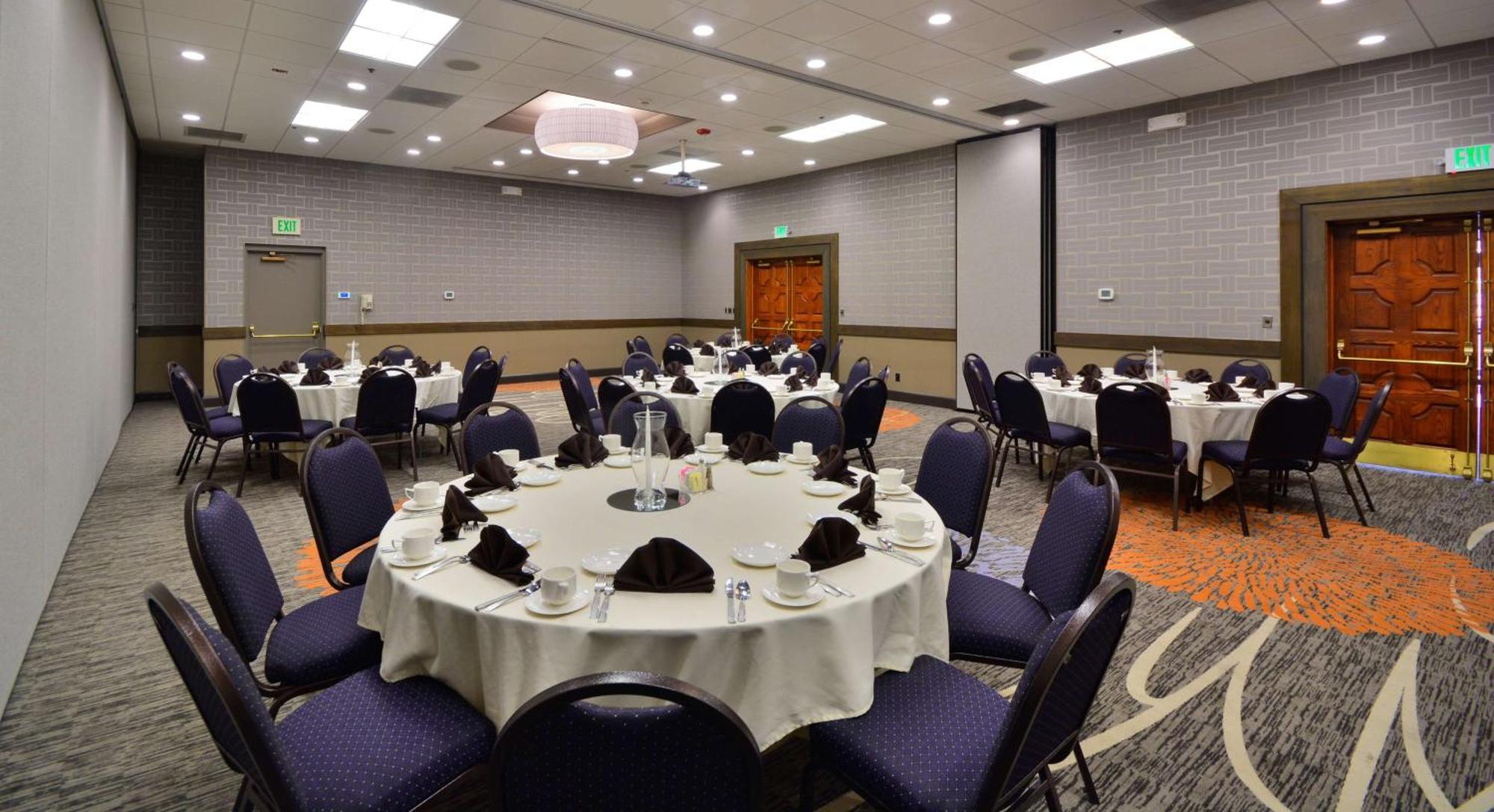Embassy By Hilton Park 4*