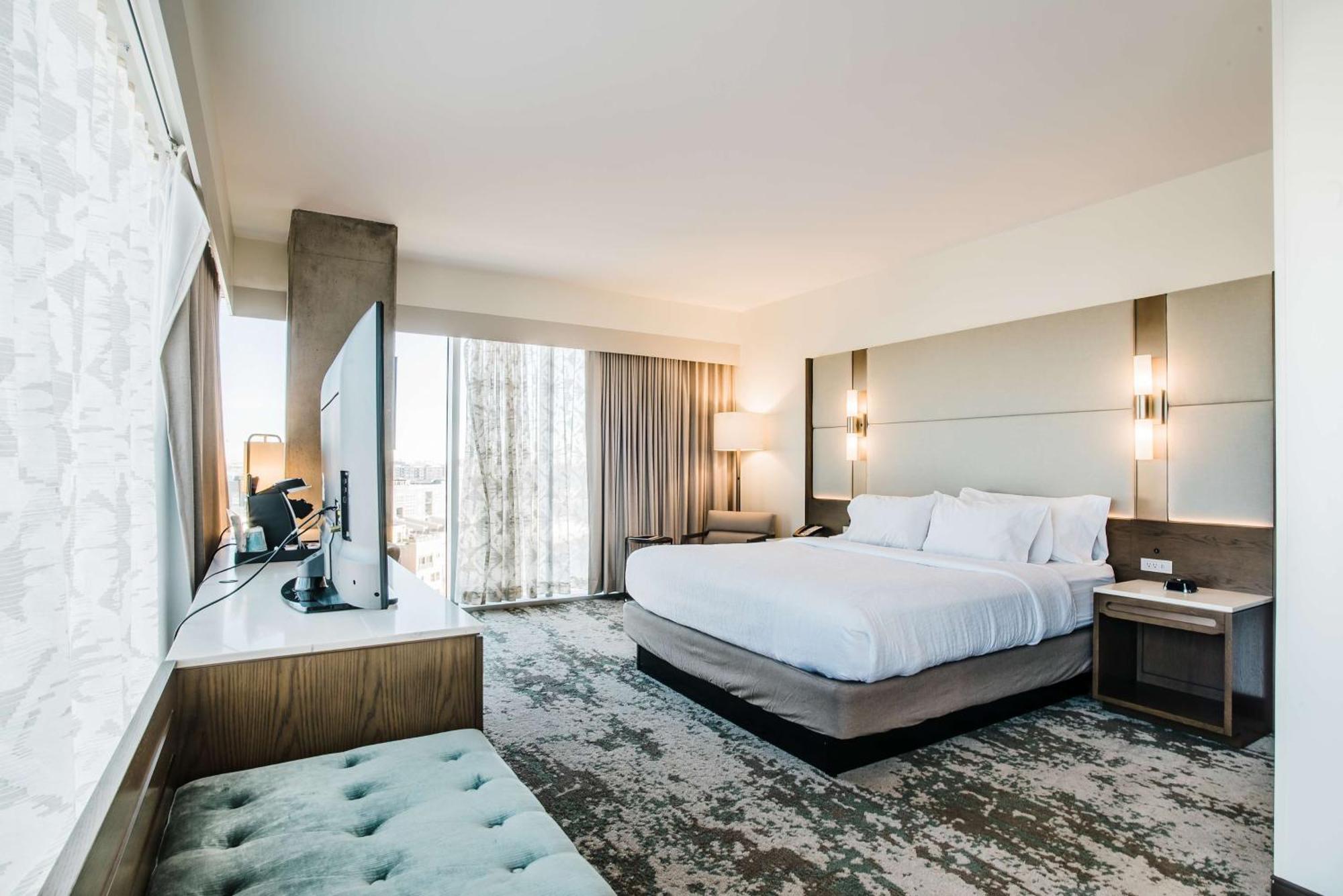 Hotel Hilton Garden Union Station 3*