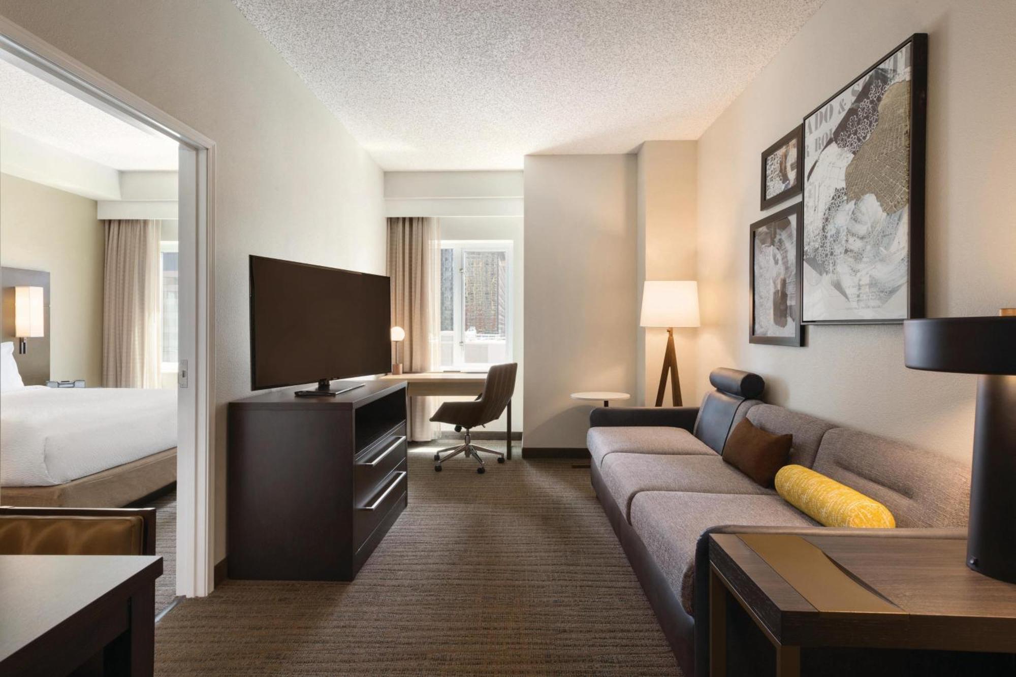 Center Hotel 3*