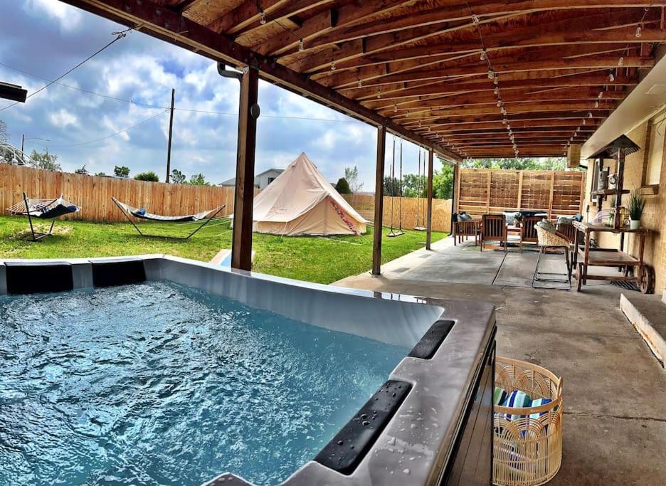 Holiday home New: Tulum Oasis In W/ Hot Tub & Games Denver