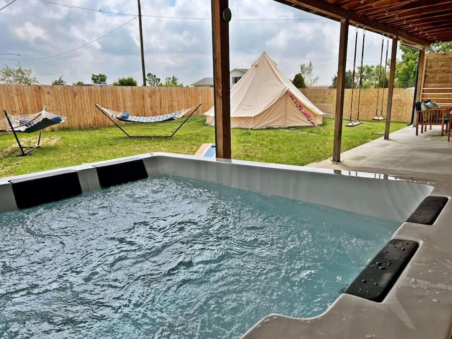 New: Tulum Oasis In W/ Hot Tub & Games Holiday home