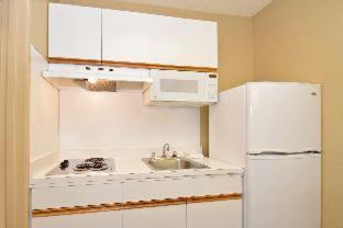 Extended America Select - - Cherry Creek Hotel 2*