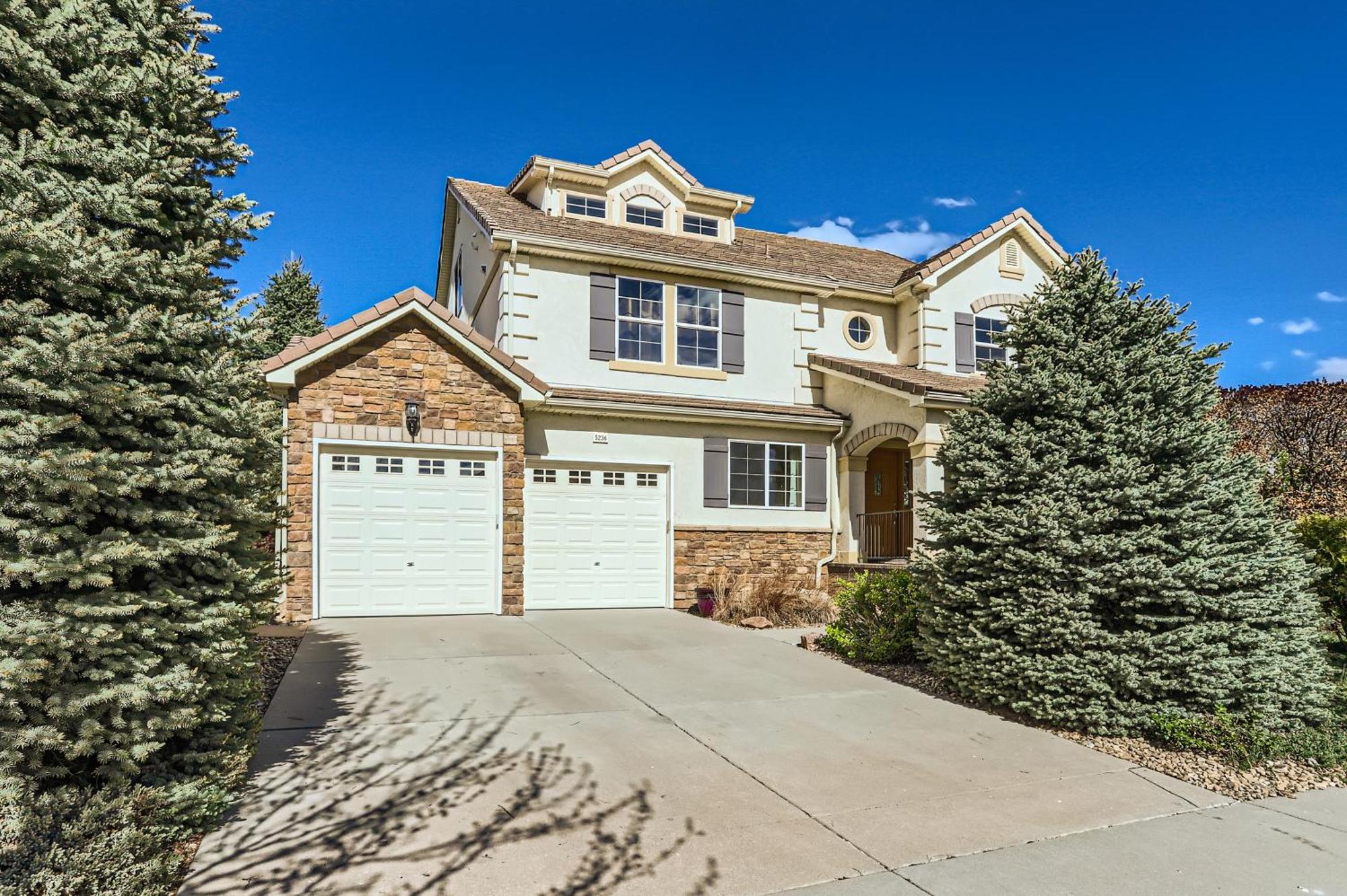 Dream House - Stunning Lake, Mountain & Golf Views With Luxury Amenities - Spa, Table-tennis, Jacuzzi, Media Center, Loft * Denver