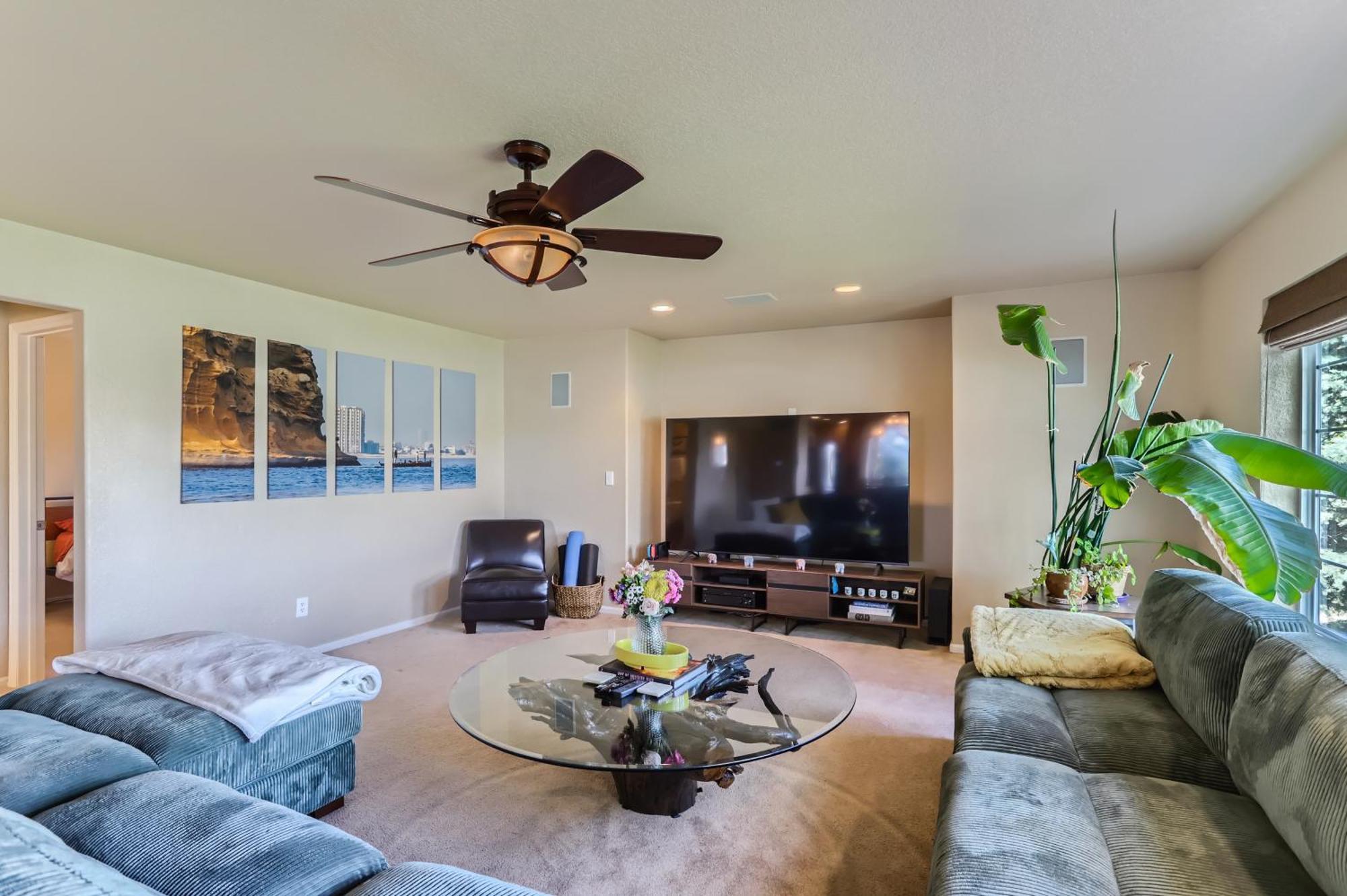 Villa Dream House - Stunning Lake, Mountain & Golf Views With Luxury Amenities - Spa, Table-tennis, Jacuzzi, Media Center, Loft Denver