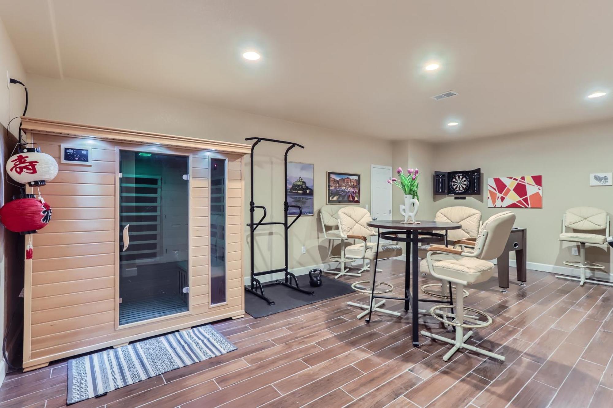 Dream House - Stunning Lake, Mountain & Golf Views With Luxury Amenities - Spa, Table-tennis, Jacuzzi, Media Center, Loft Villa *