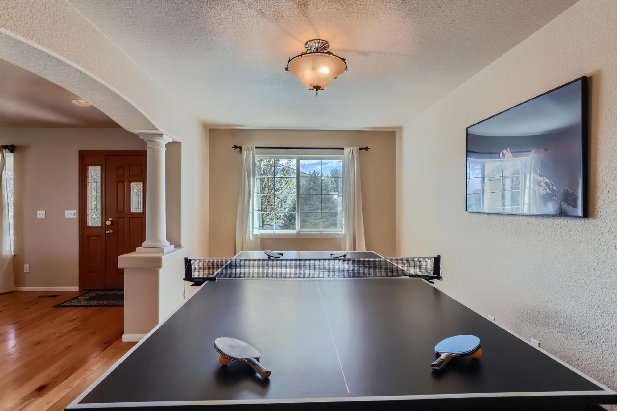 Dream House - Stunning Lake, Mountain & Golf Views With Luxury Amenities - Spa, Table-tennis, Jacuzzi, Media Center, Loft *