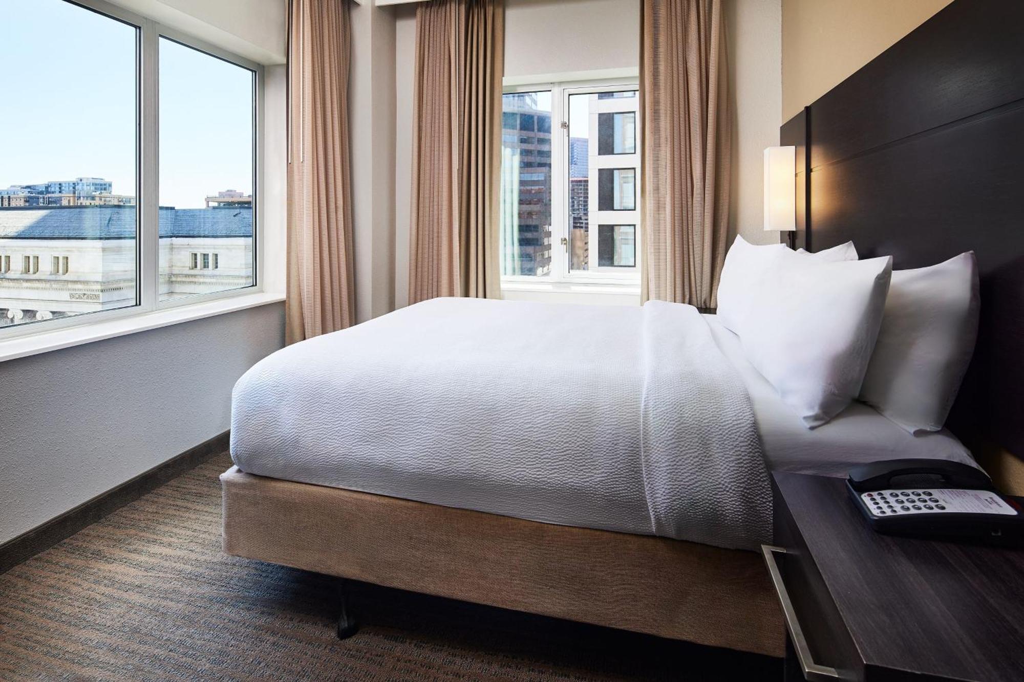 Center Hotel 3*