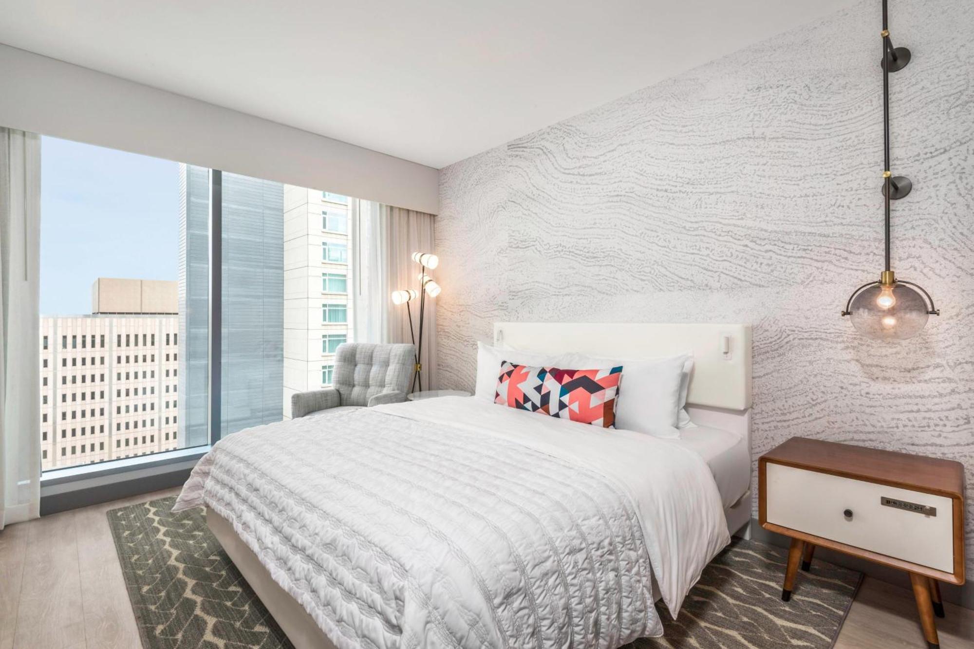 Hotel Le Meridien Downtown Denver