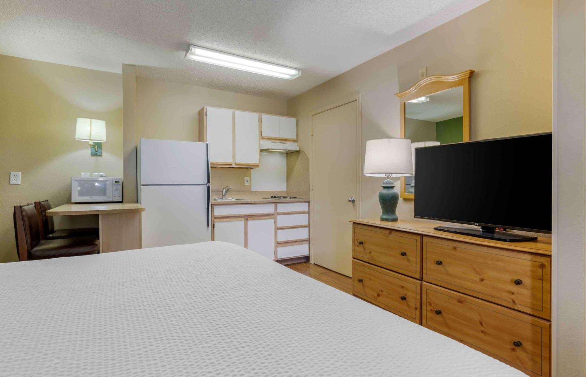 Extended America Select - - Cherry Creek Hotel