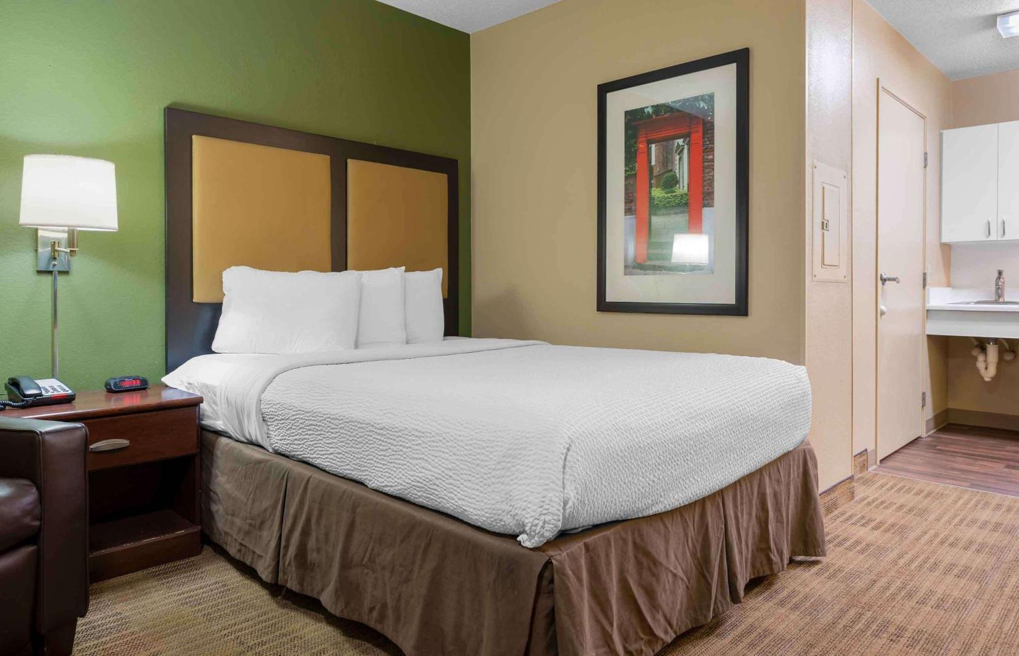 Extended America Select - - Cherry Creek Hotel